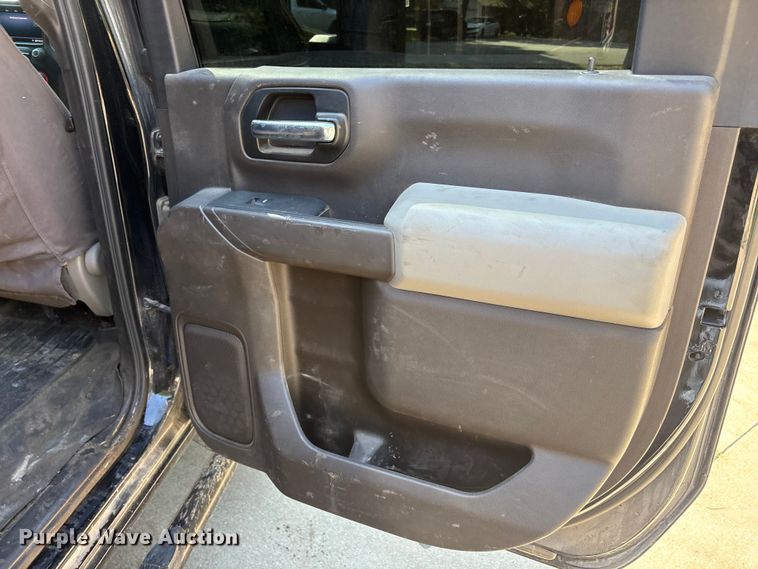 image for item EU5603 2021 Chevrolet Silverado 3500HD Crew Cab bale bed pickup truck