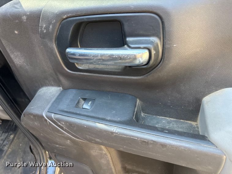 image for item EU5603 2021 Chevrolet Silverado 3500HD Crew Cab bale bed pickup truck