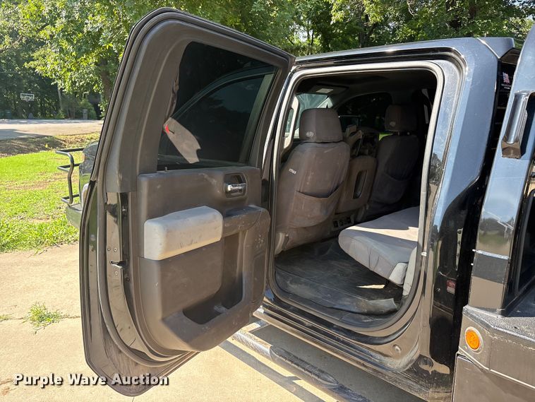 image for item EU5603 2021 Chevrolet Silverado 3500HD Crew Cab bale bed pickup truck