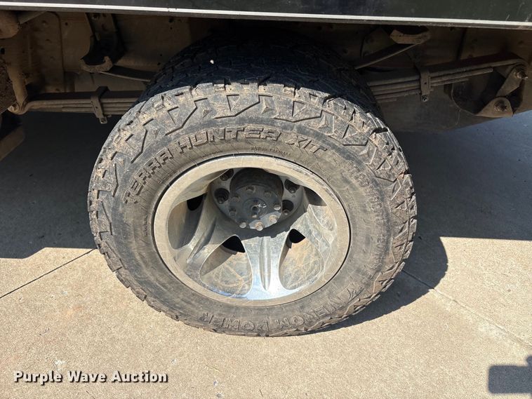 image for item EU5603 2021 Chevrolet Silverado 3500HD Crew Cab bale bed pickup truck