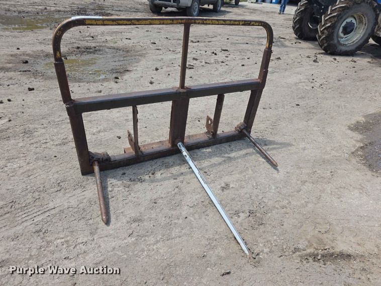 image for item EV2239 (2) bale spears 