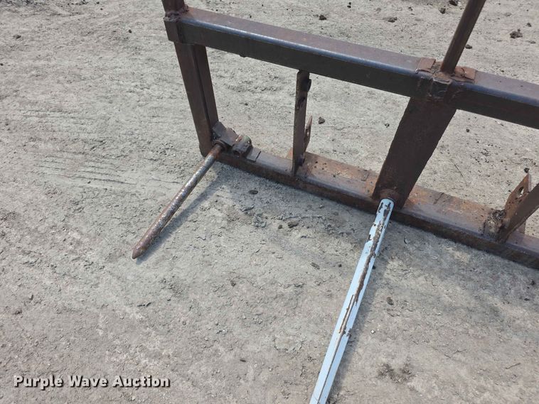 image for item EV2239 (2) bale spears 