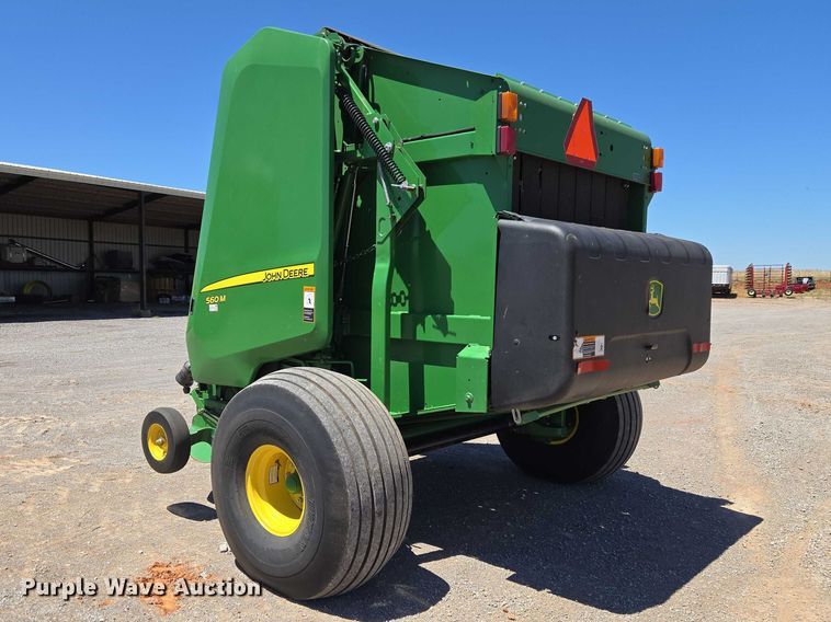image for item EW0134 2019 John Deere 560M round baler
