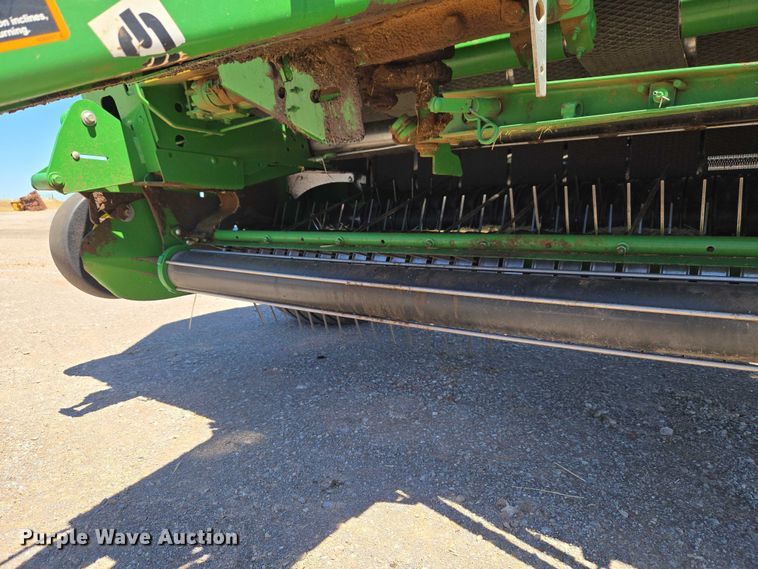 image for item EW0134 2019 John Deere 560M round baler