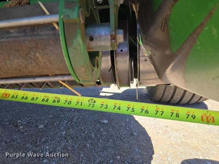 image for item EW0134 2019 John Deere 560M round baler