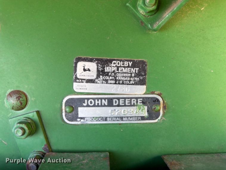 image for item EW4780 John Deere corn head