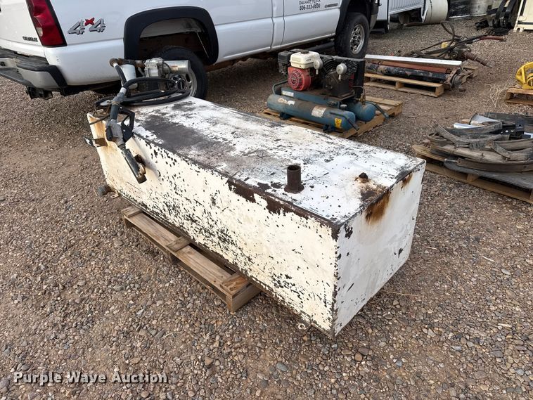image for item FB6476 Fuel tank