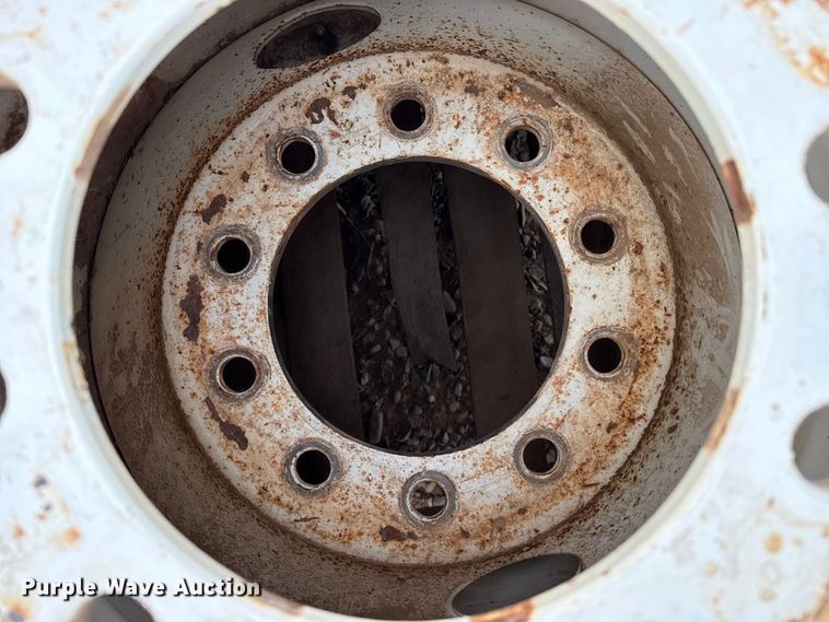 image for item FB6479 (8) 24.5 steel wheels