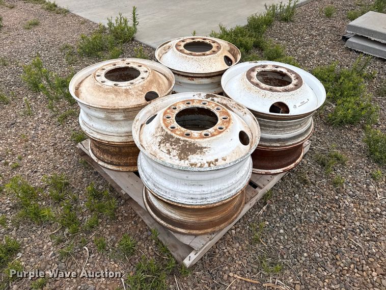 image for item FB6481 (8) 24.5 steel wheels