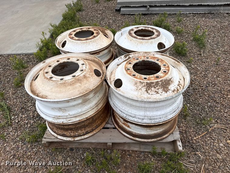 image for item FB6481 (8) 24.5 steel wheels