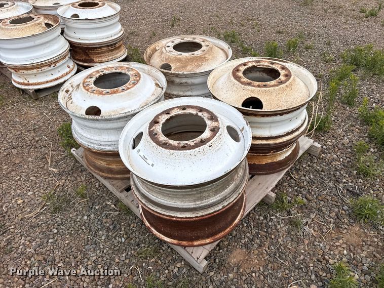 image for item FB6481 (8) 24.5 steel wheels