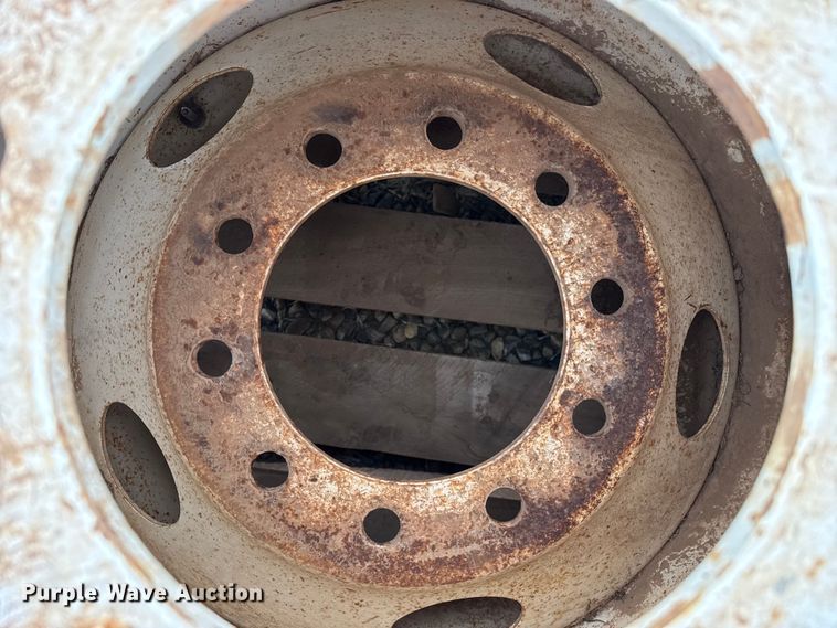 image for item FB6481 (8) 24.5 steel wheels