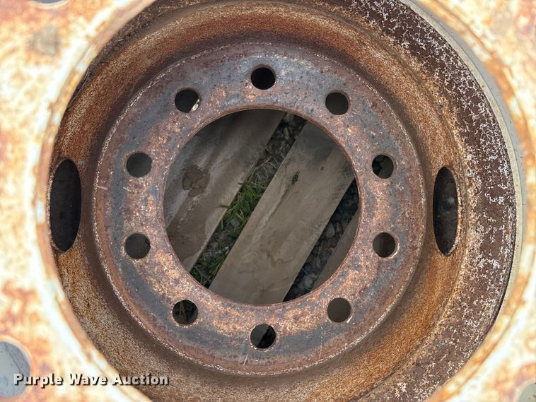 image for item FB6481 (8) 24.5 steel wheels
