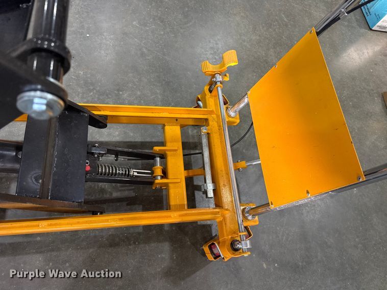 image for item FB6484 Hydraulic lift table