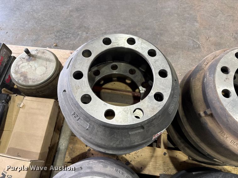 image for item FB6485 Truck parts