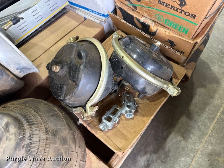 image for item FB6485 Truck parts