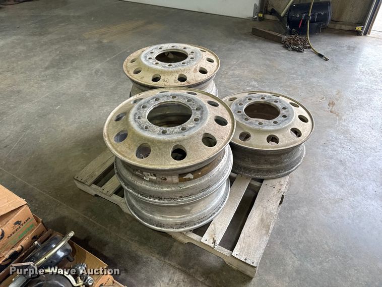 image for item FB6485 Truck parts