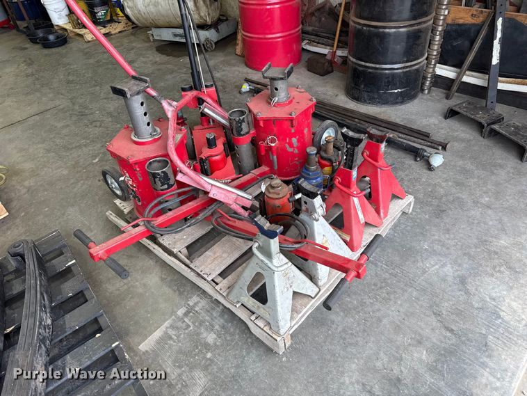 image for item FB6487 Jacks