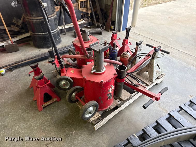 image for item FB6487 Jacks