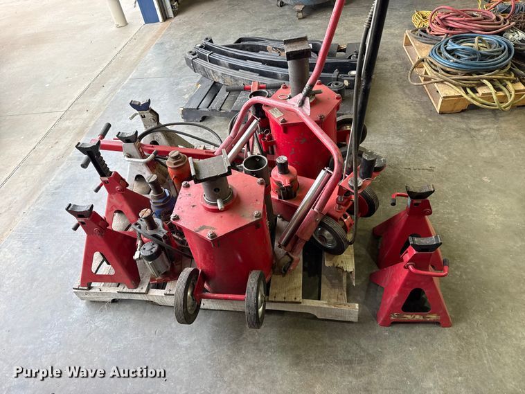 image for item FB6487 Jacks
