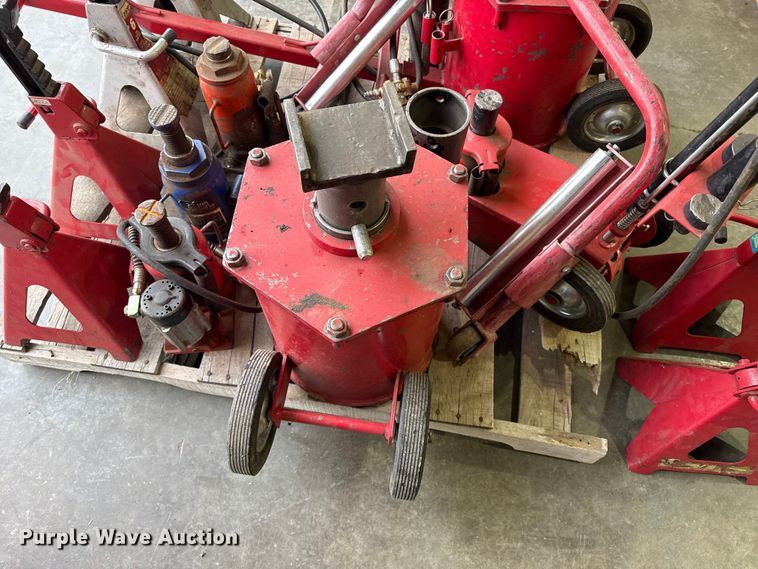 image for item FB6487 Jacks