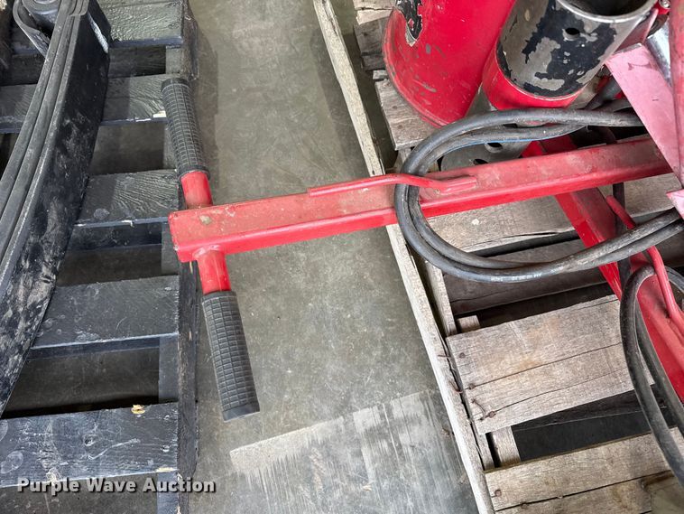 image for item FB6487 Jacks