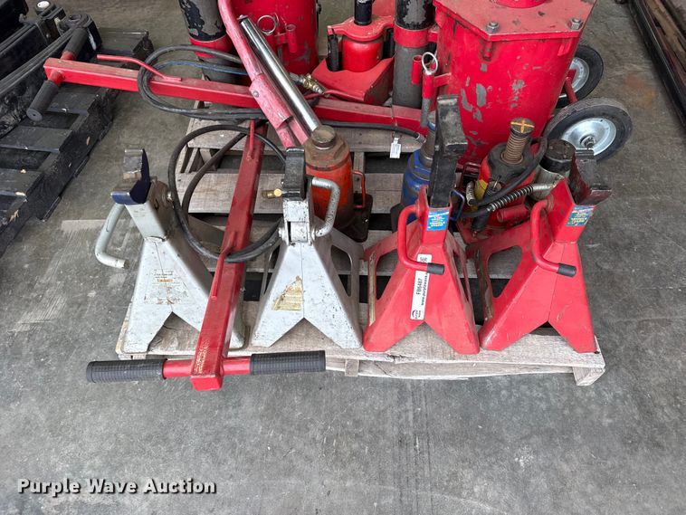 image for item FB6487 Jacks