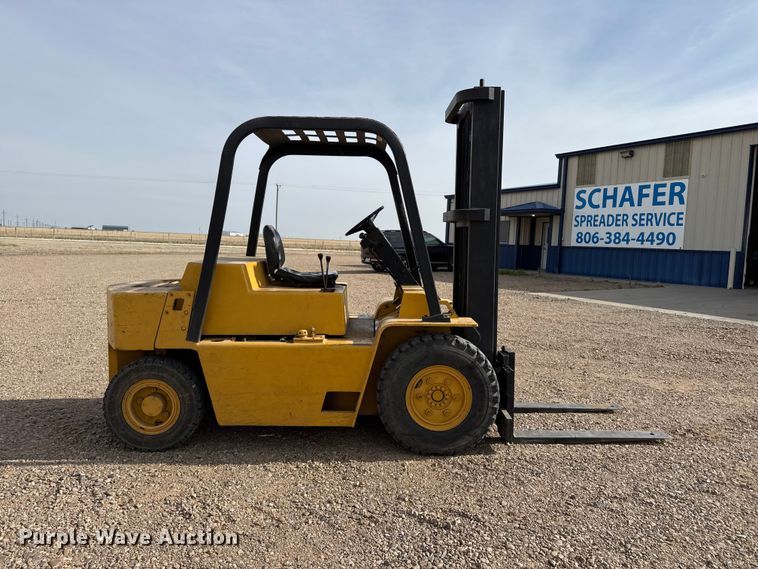 image for item FB6491 Caterpillar V80D forklift