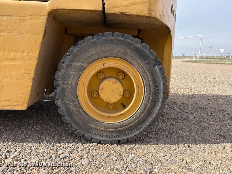 image for item FB6491 Caterpillar V80D forklift