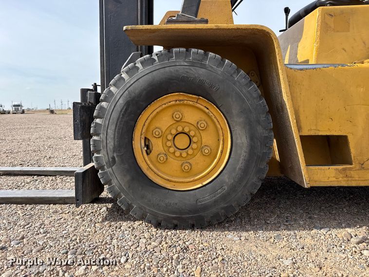 image for item FB6491 Caterpillar V80D forklift