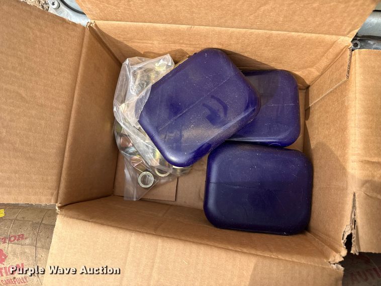 image for item FB6492 Truck parts