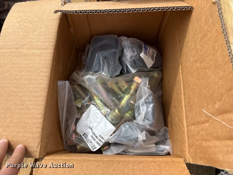 image for item FB6492 Truck parts