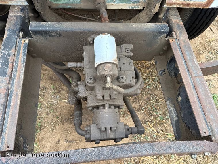 image for item FB6496 1982 International 1954 feed mixer truck