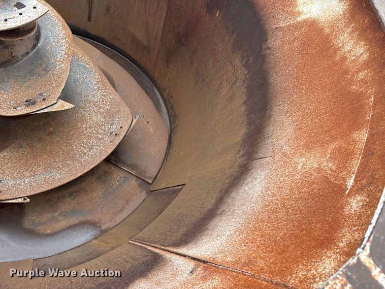 image for item FB6496 1982 International 1954 feed mixer truck
