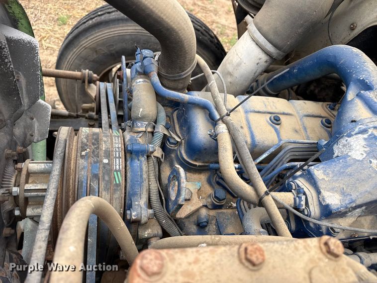 image for item FB6496 1982 International 1954 feed mixer truck