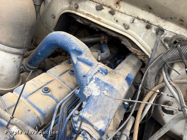image for item FB6496 1982 International 1954 feed mixer truck