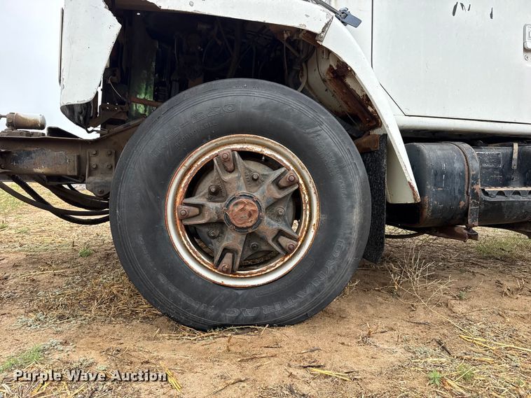 image for item FB6496 1982 International 1954 feed mixer truck