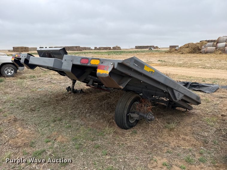 image for item FB6499 Massey Ferguson AC25 bale accumulator