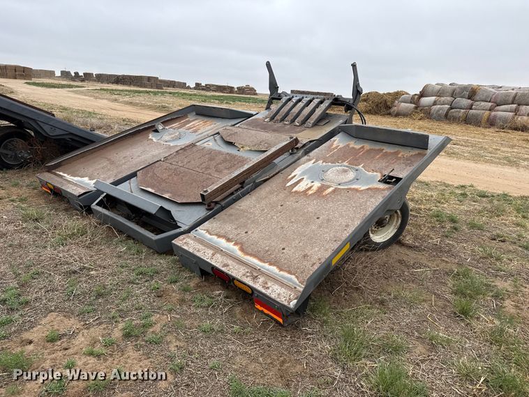 image for item FB6500 Massey Ferguson AC25 bale accumulator