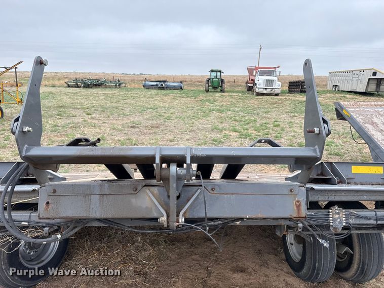 image for item FB6500 Massey Ferguson AC25 bale accumulator