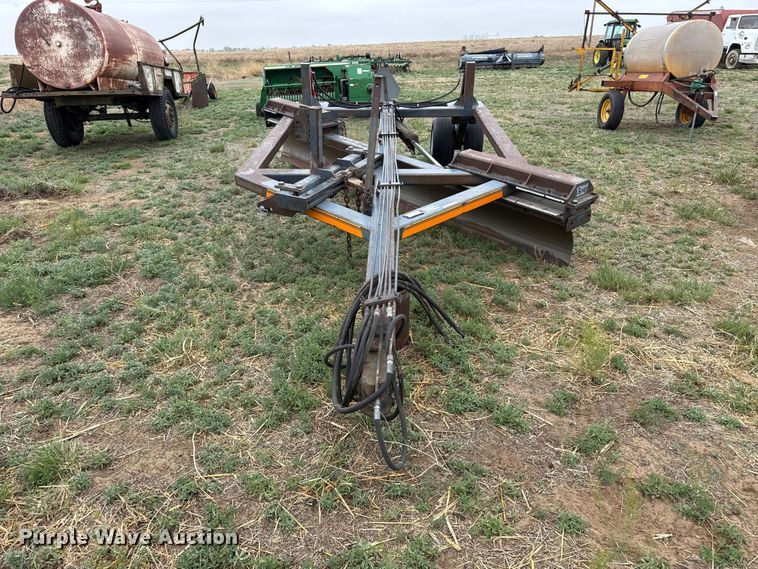 image for item FB6502 Crustbuster pull type grader