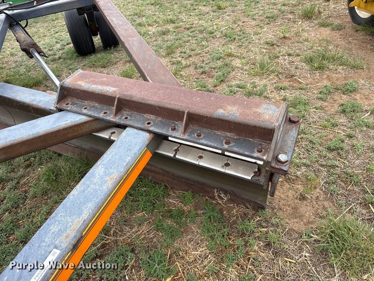 image for item FB6502 Crustbuster pull type grader