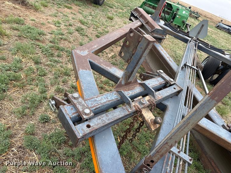 image for item FB6502 Crustbuster pull type grader