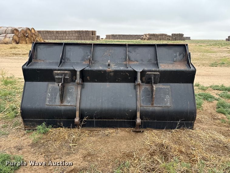 image for item FB6503 Caterpillar bucket