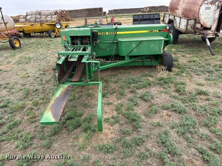 image for item FB6505 John Deere 348 small square baler