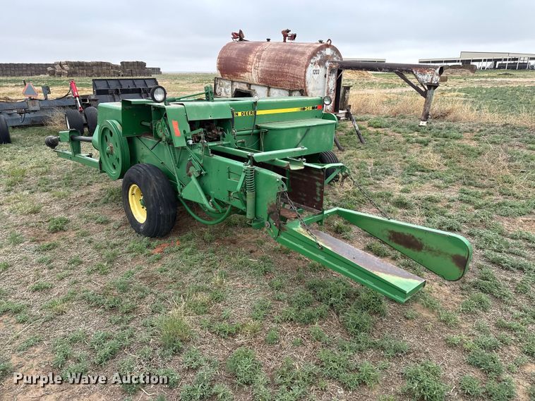 image for item FB6505 John Deere 348 small square baler