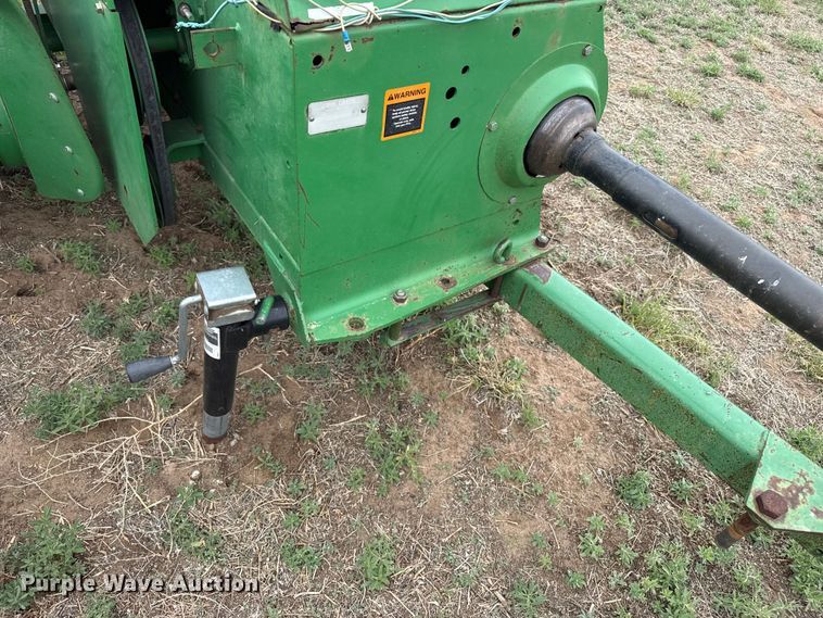 image for item FB6505 John Deere 348 small square baler