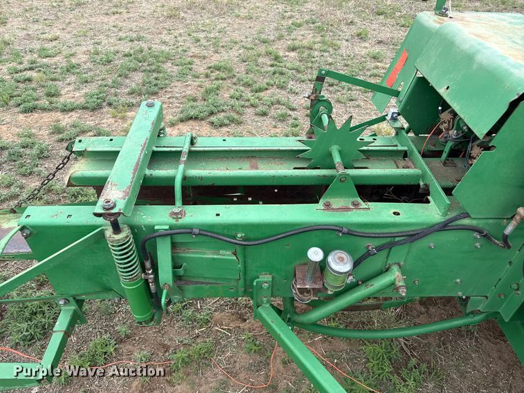 image for item FB6505 John Deere 348 small square baler