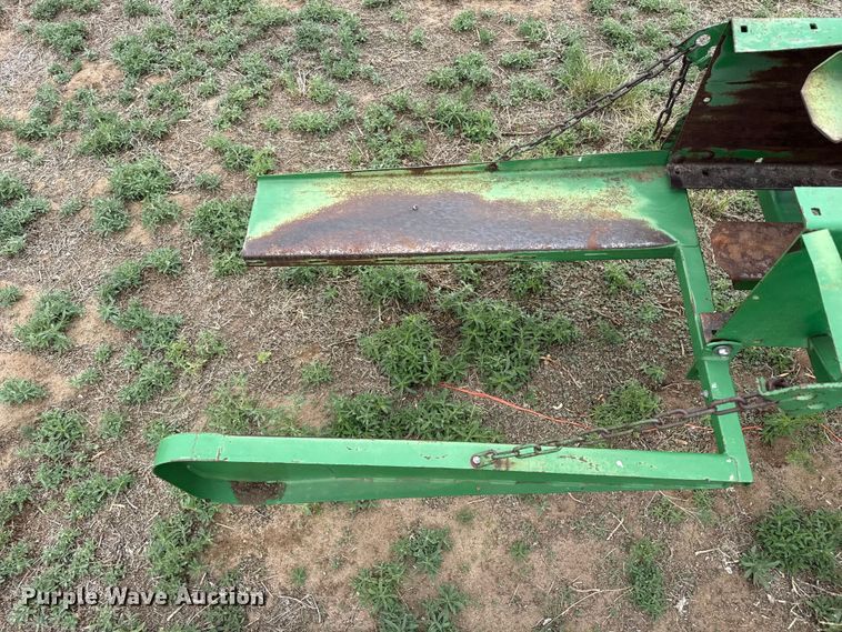 image for item FB6505 John Deere 348 small square baler