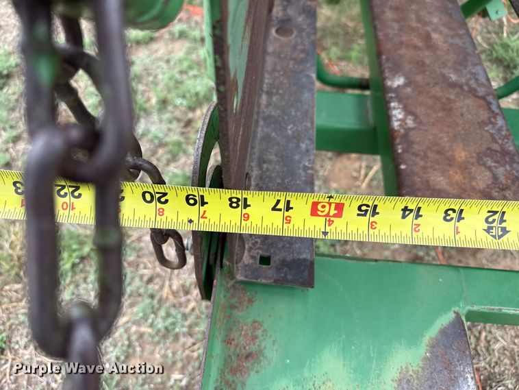 image for item FB6505 John Deere 348 small square baler